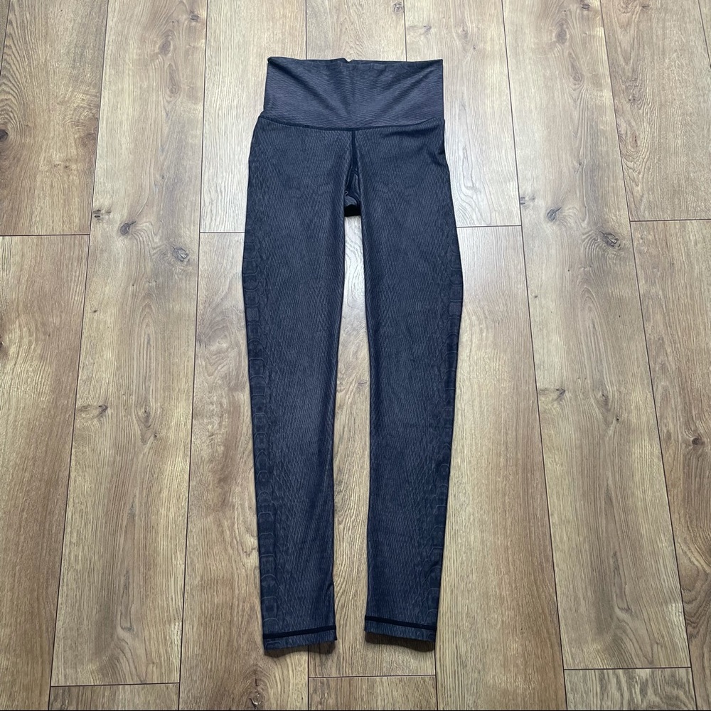 Women’s Niyama Sol Snakeskin Leggings